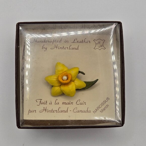 Handcrafted Hinterland Leather Flower Brooch Yellow Daffodil Pearl Canada w/ Box - Picture 8 of 8